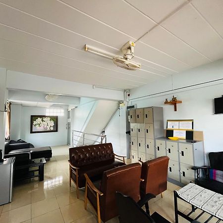 Patone Hostel Ayutthaya Eksteriør bilde